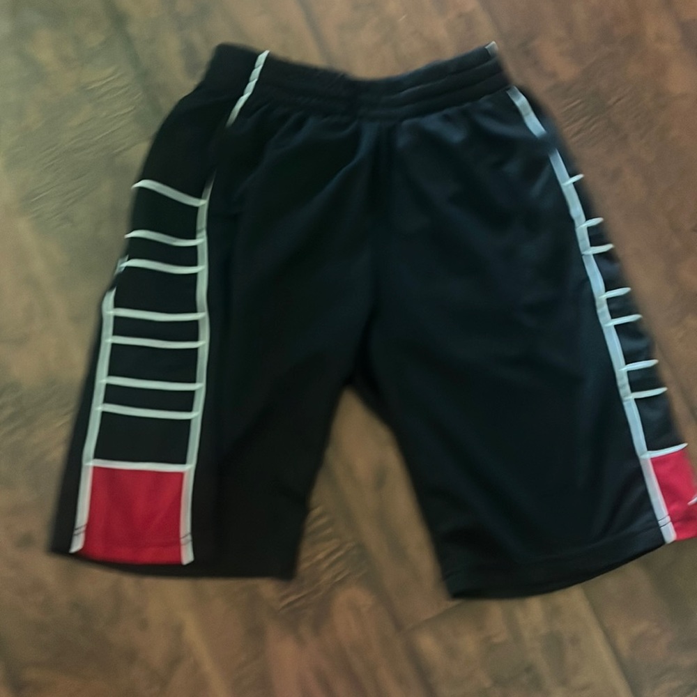 Boys large drifit shorts